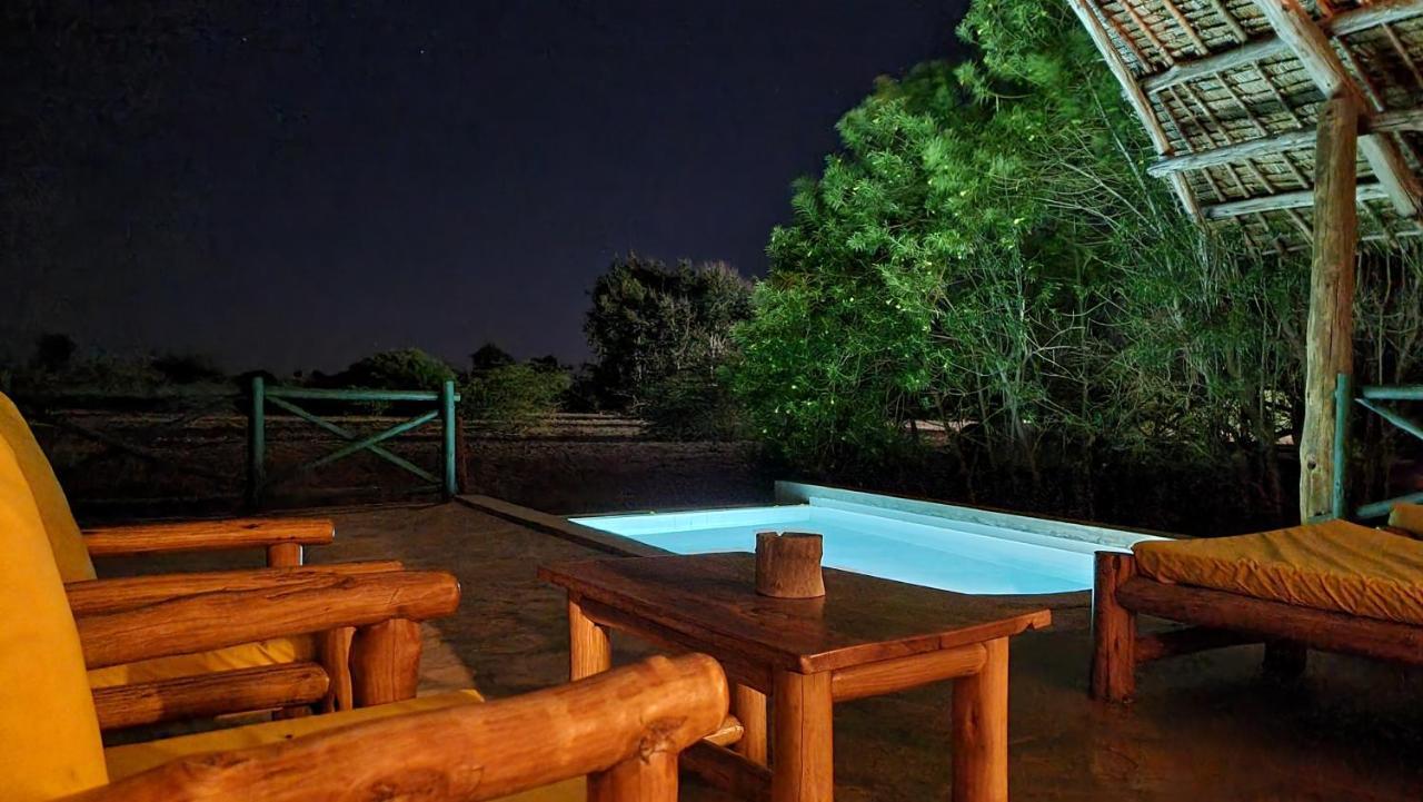 Manyatta Camp Hotel Voi Kültér fotó