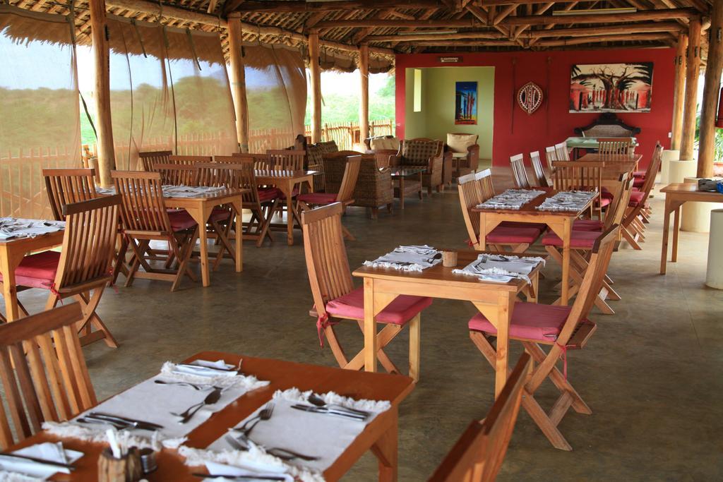 Manyatta Camp Hotel Voi Kültér fotó