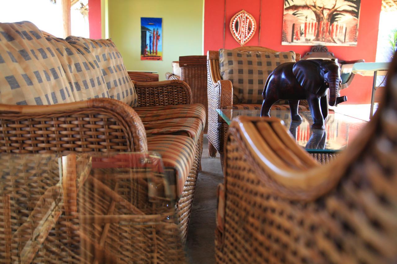 Manyatta Camp Hotel Voi Kültér fotó