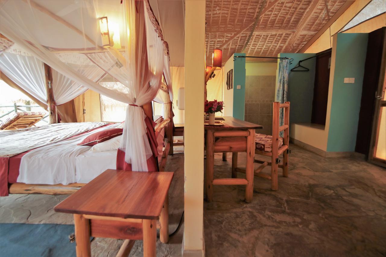 Manyatta Camp Hotel Voi Kültér fotó